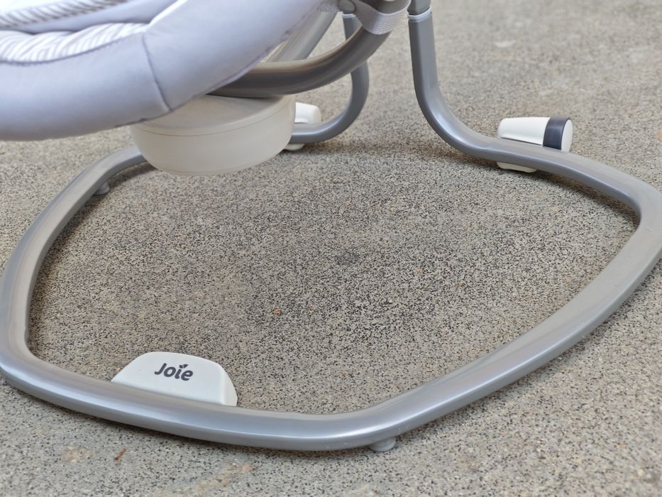 Бебешка електрическа люлка  Jole