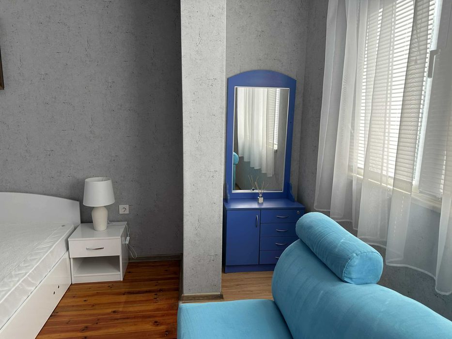 Дава се под наем Етаж от къща в Враца, Квартал 103 - 100 кв.м за 382.5 € - Снимка #7