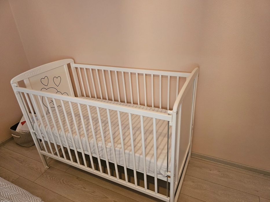 Patut pentru  bebelus din lemn Qmini