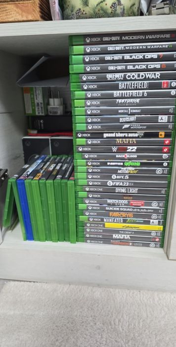 Vând Jocuri Xbox One si Xbox Series X