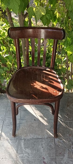 Scaun vechi, vintage, stil Thonet