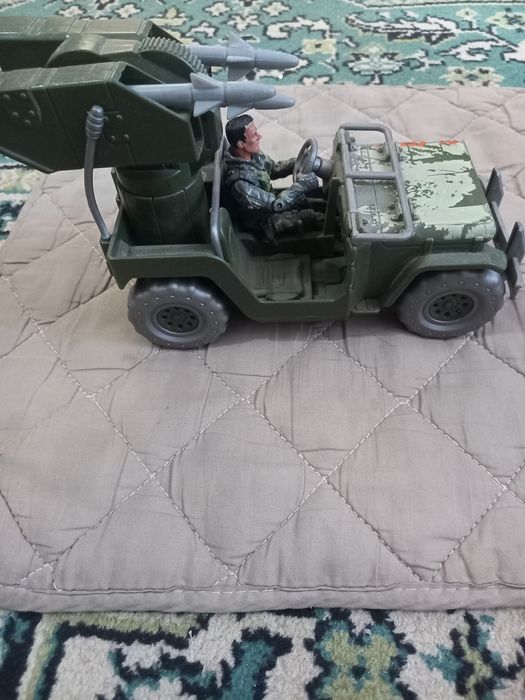 Продам  детские  игрушки.