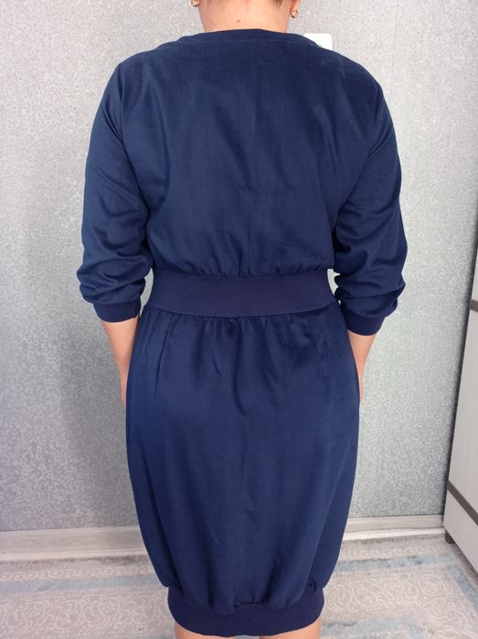 Платье синего цвета