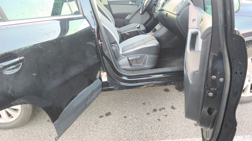 VOLKSWAGEN Tiguan 2010 — imagine 3
