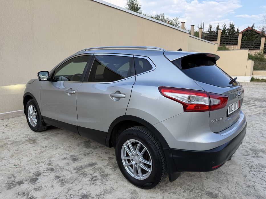 Nissan Qashqai Tekna+  185.000km/Camere 360/Panoramic/Bi-xenon/Key-less/BlindSpot