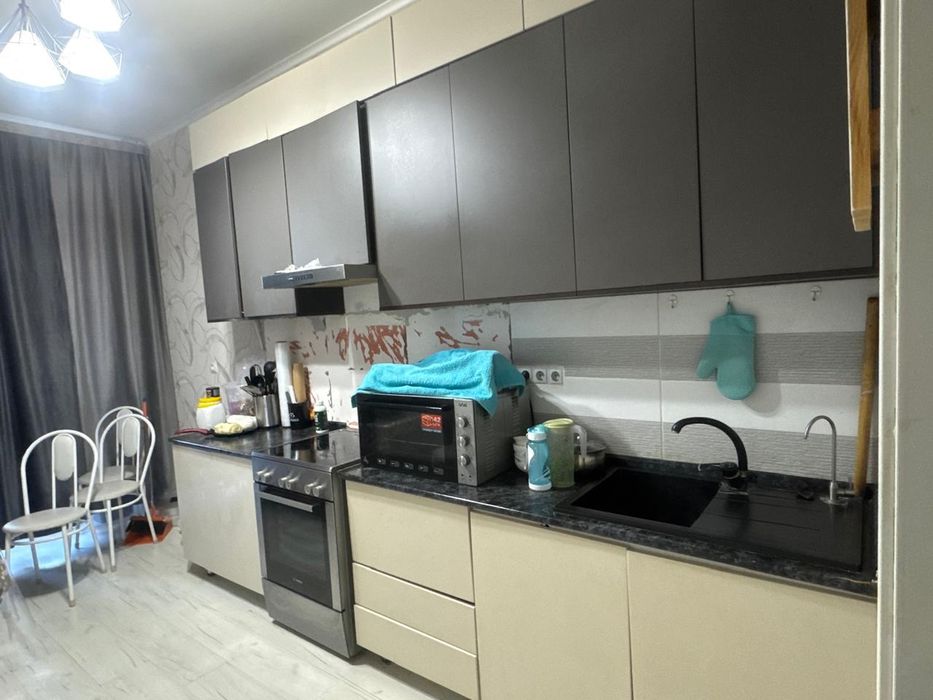 Продам Кухонный гарнитур