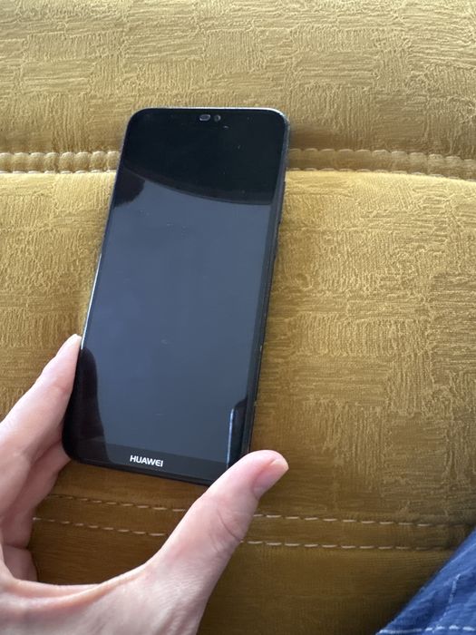 Продам телефон Huawei