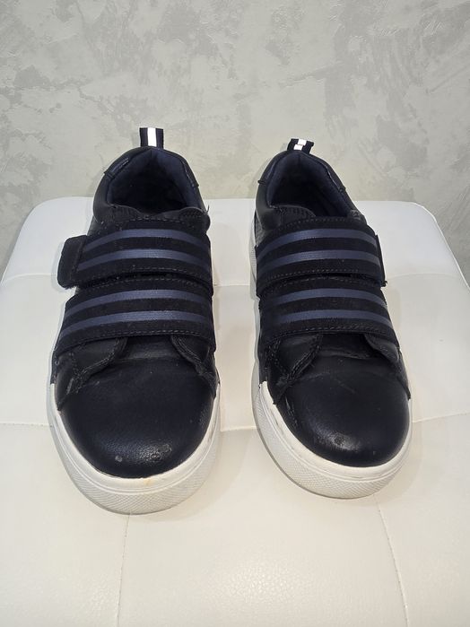 Кроссовки,кеды 32р