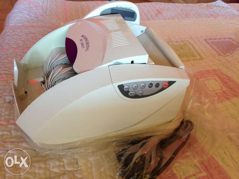 Машина за броене на пари банкнотоброячна машина