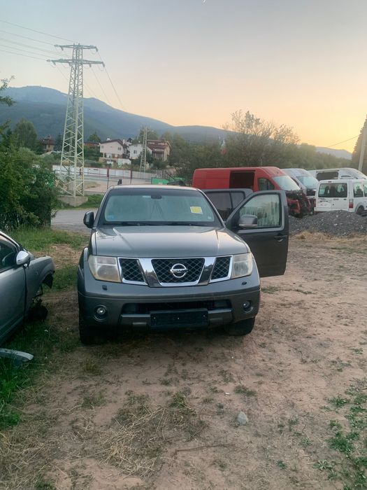 Nissan Pathfinder 2007г автоматик