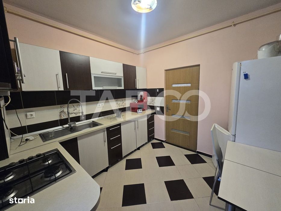 Apartament 3 camere de vanzare decomandat 71mp zona Turnisor Sibiu