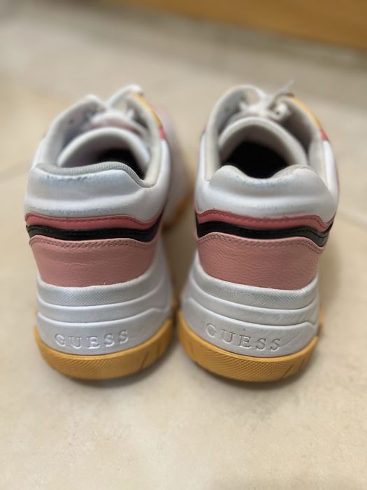 Дамски обувки Guess