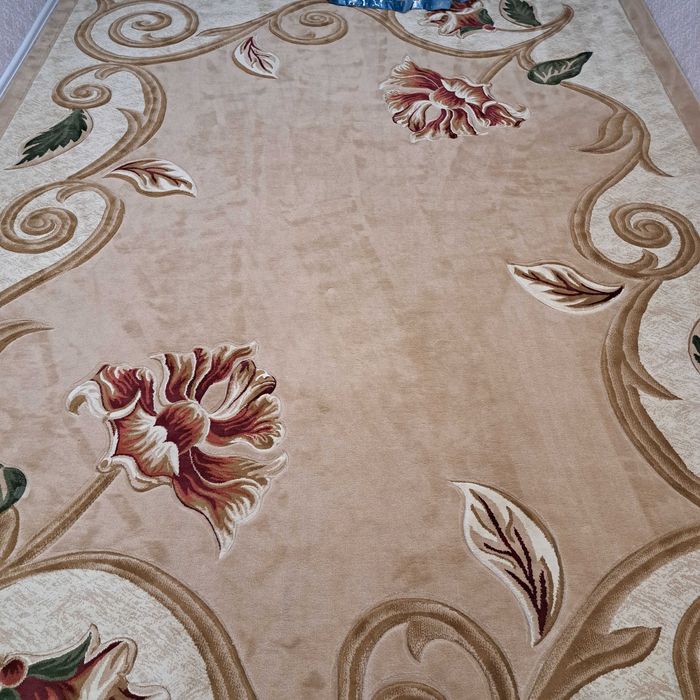 Продам ковер за 30000 тг