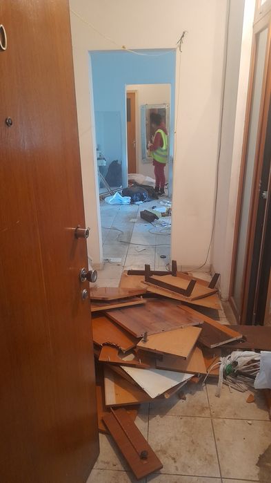 Debarasare în tot Bucureștiul în toate sectoarele sunați firma autoriz