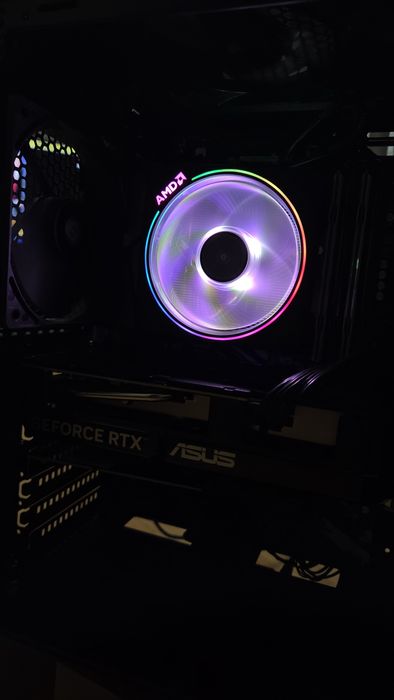 AMD R7 3700X / Asrock X570 Pro 4 / 32GB DDR4 / Sursa  Seasonic 620w