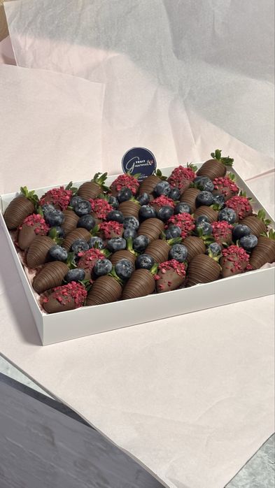 Клубника в шоколаде qulupnay Shokolad sovg’alar Подарки Шоколад