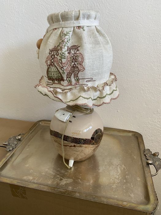 Veioze cu avajur textil