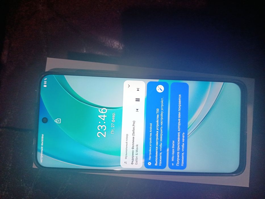 Продам новый телефон