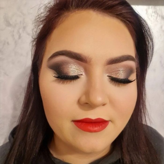 Machiaj profesional 150 lei