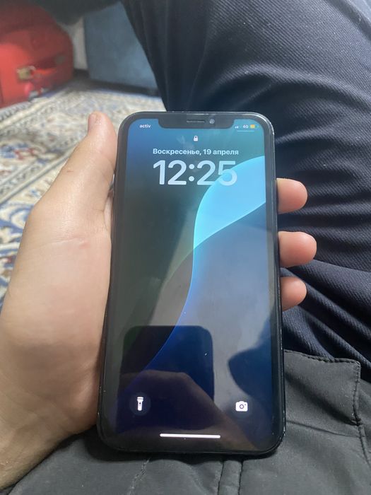 Айфон  хр   64гб