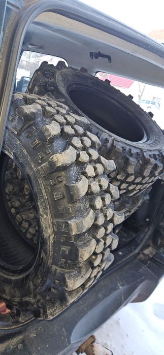 Vând cauciucuri simex 205 70 15