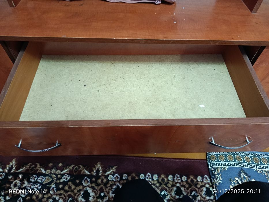 Mebel :yaxshi saqlangan hamyonbob