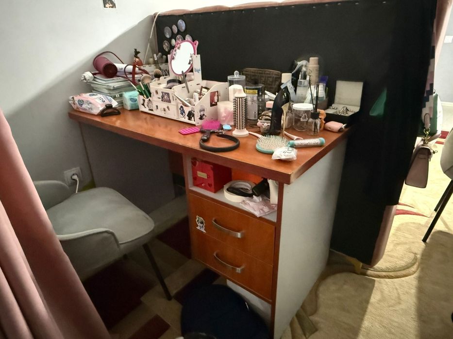 Продам столы офисные школьные