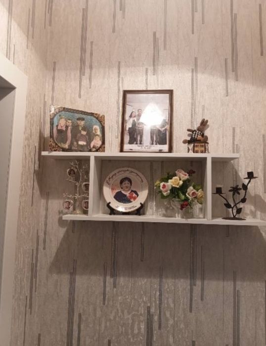 Полка настенная новая