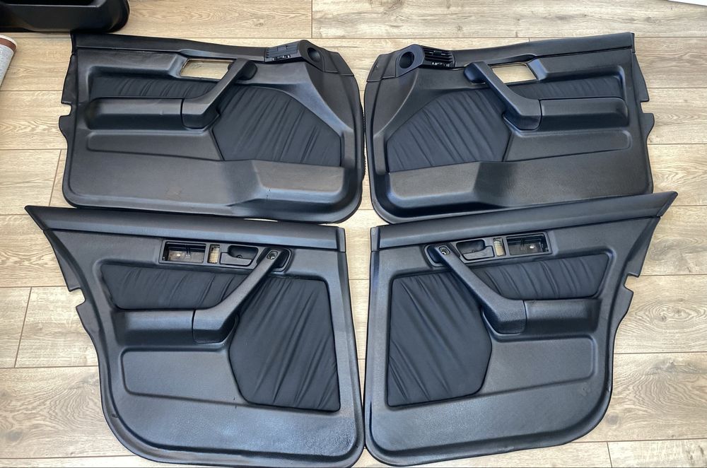 Дверные карты (обшивки) бмв Е34