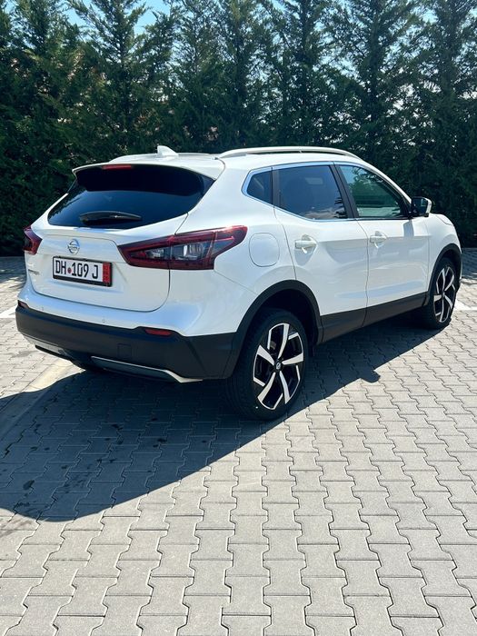Nisan Qashqai Teknaan2020 motor 17dci Euro 6 automat 4x4 Alb metalizat
