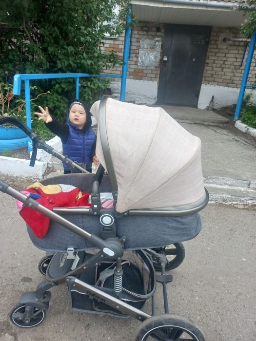 Хорошая коляска для ребёнка