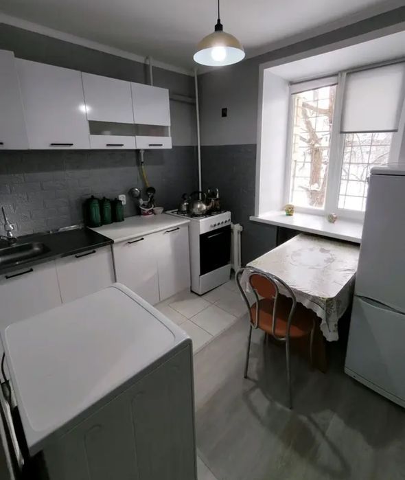 Сдается 1я квартира мкр 4.