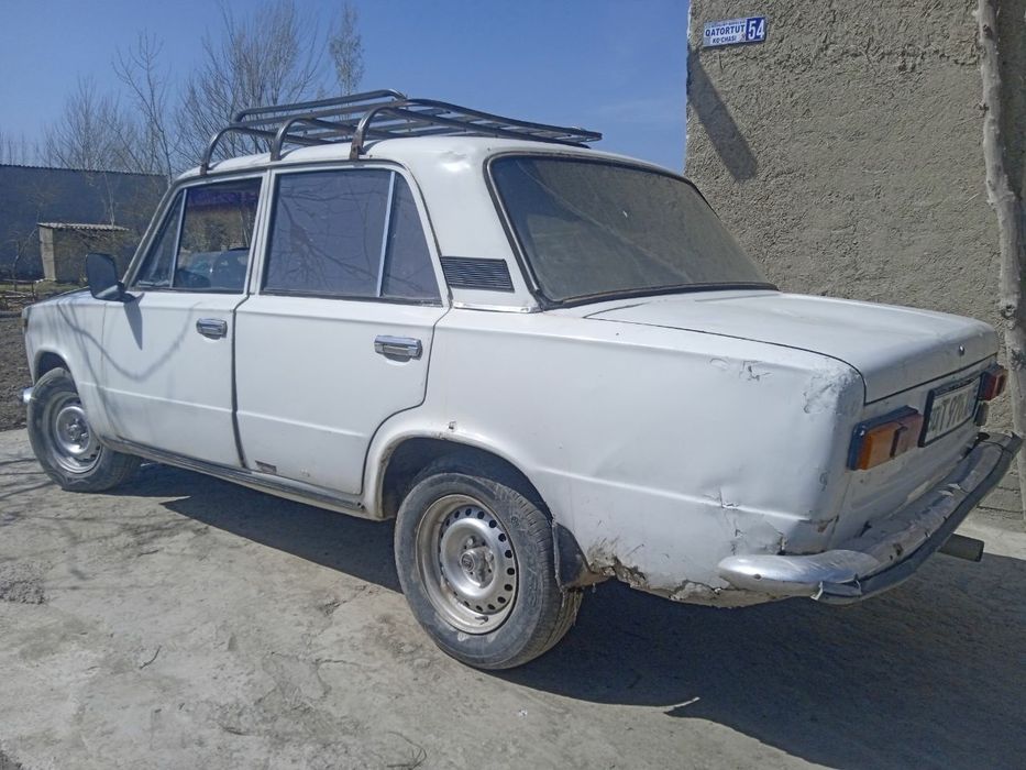 Жугули.  011  машина