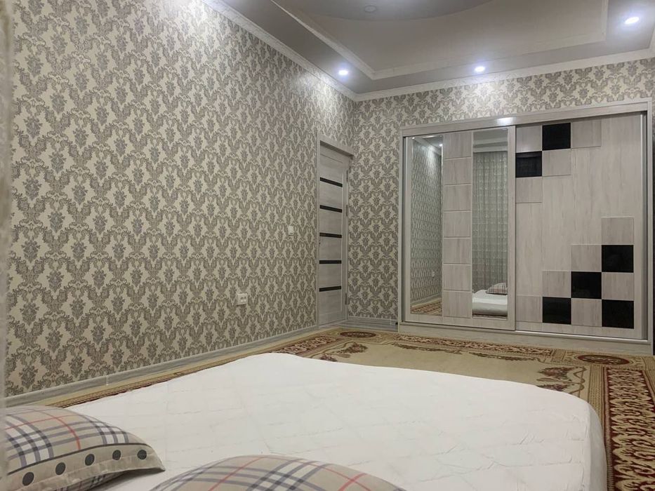 Продается 3 комн квартира, 80 кв м, первый этаж, ремонт, Чирчик