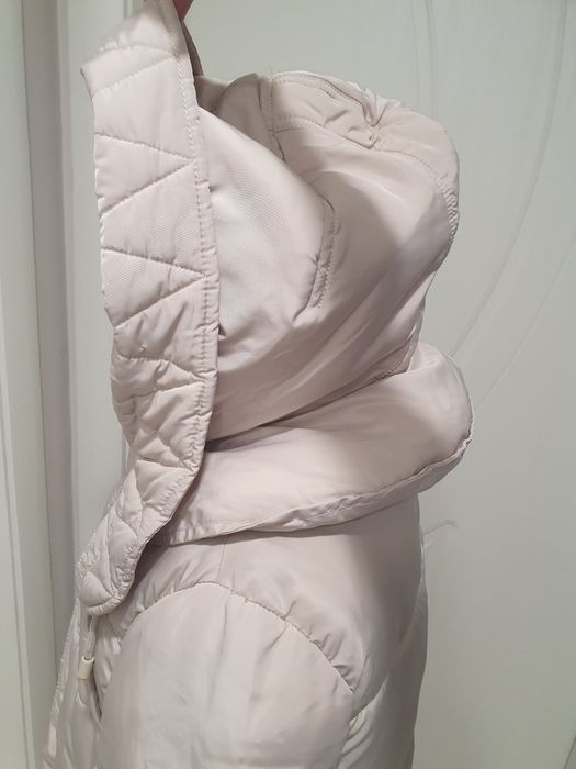 Зимно дамско яке 36/38 цвят нюд