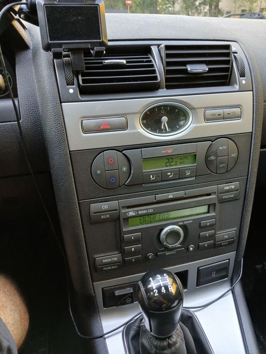 Ford mondeo benzină GPL