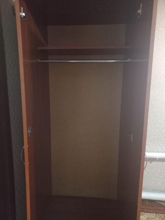 Продам шкаф в прихожую, спальню