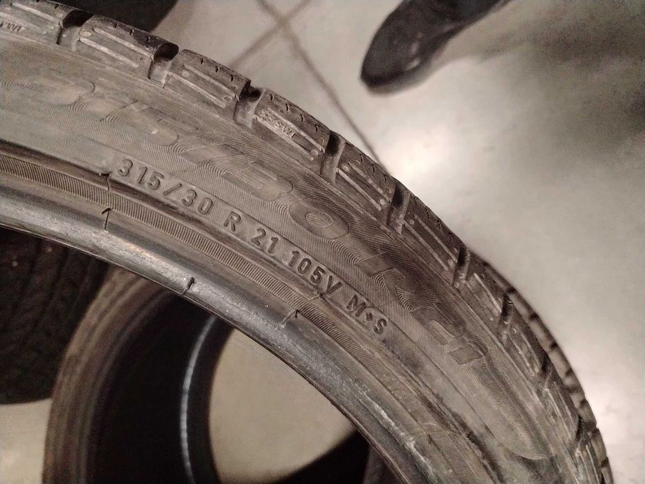 2бр. зимни гуми 315/30/21 Pirelli