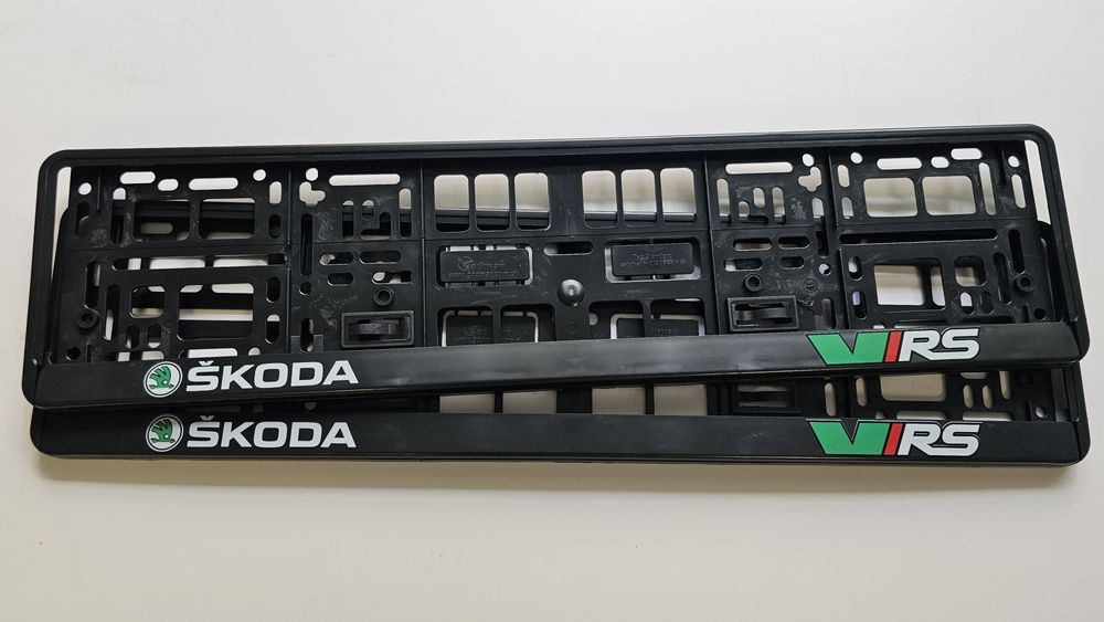 Комплект рамки/подложки за регистрационен номер за Skoda