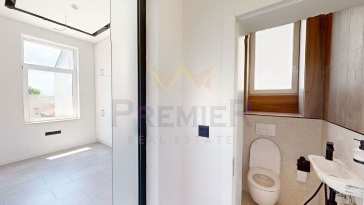 Дава се под наем Офис в Варна, Гръцка махала - 190 кв.м за 750 € - Снимка #7