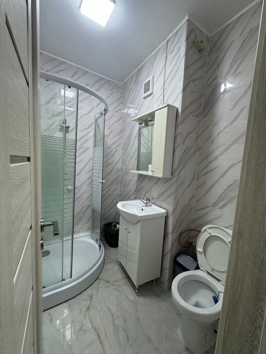 Închiriez garsonieră