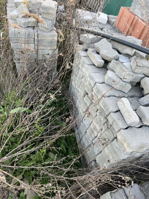 Piatra pentru cascade si iazuri! urgent!