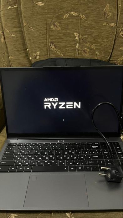 Zentek ноутбук новый