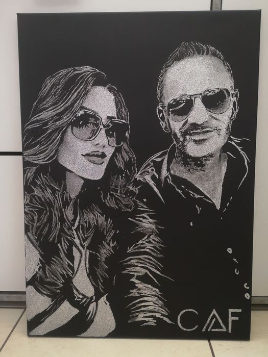 Portret cu sclipici - pictat manual