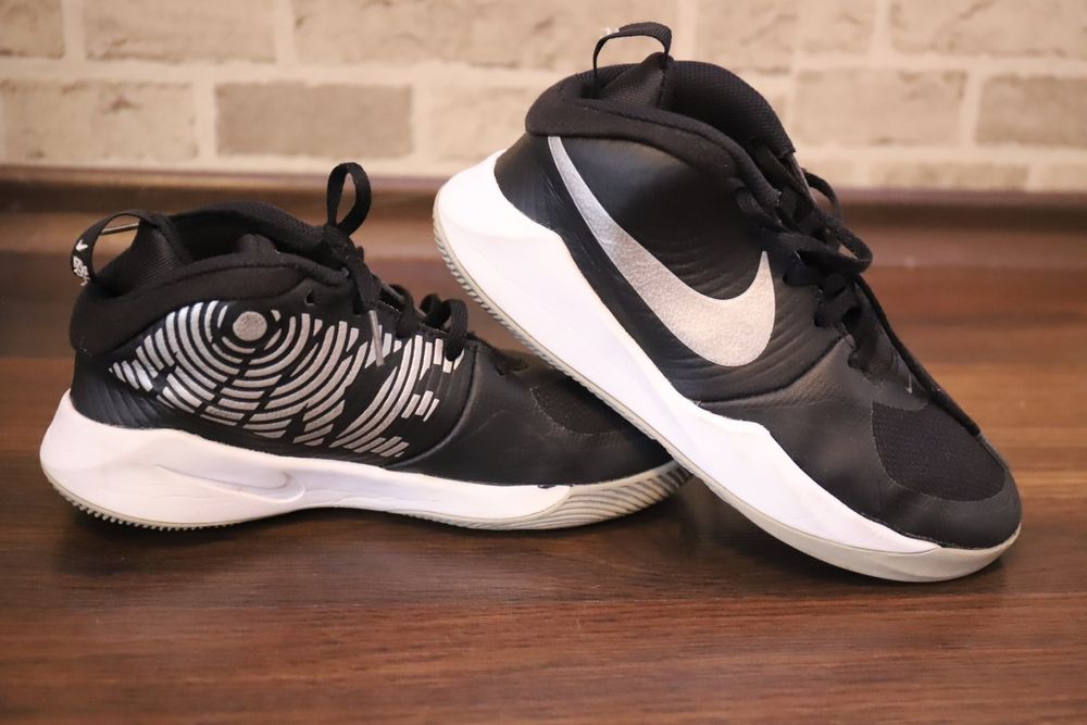 Маратонки Nike 37.5