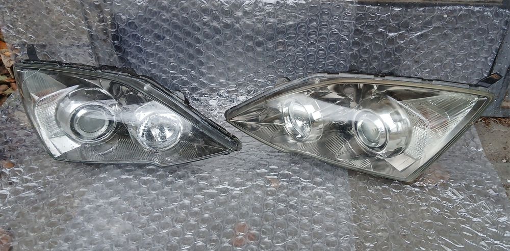 Honda CR-V  - оригинални фарове Xenon