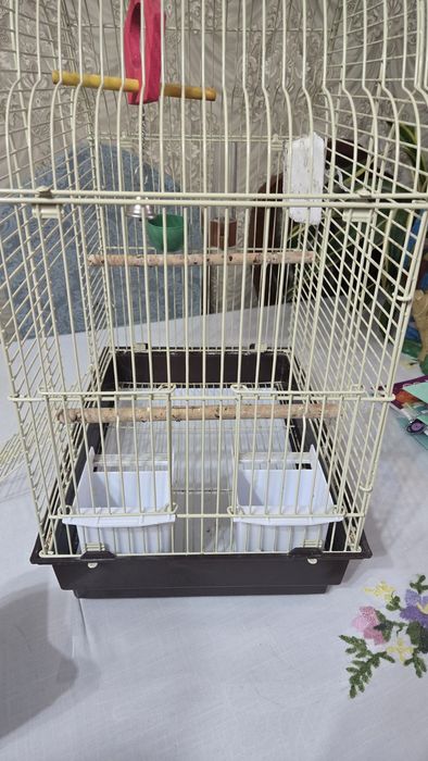 Клетка для попугаев состояние б/у