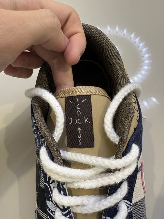 Dunk low travis scott