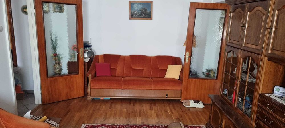 Inchiriez apartament 2 camere