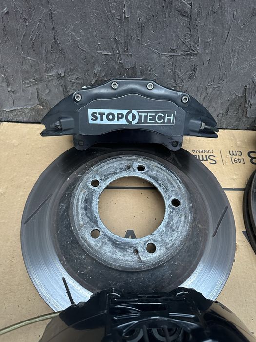 Тормозная система Stoptech для LC200, LX570